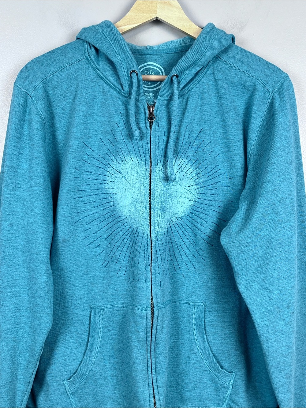 Life is Good Women's Relaxed Fit Full Zip Hooded Jacket with Heart Size L - Picture 2 of 12